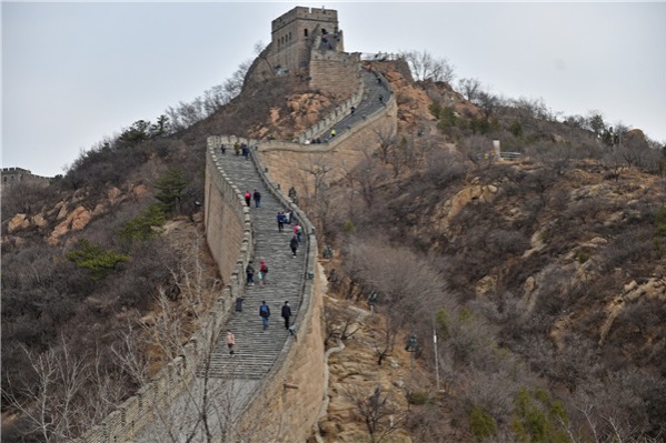 Beijing launches 10 Great Wall tourist routes