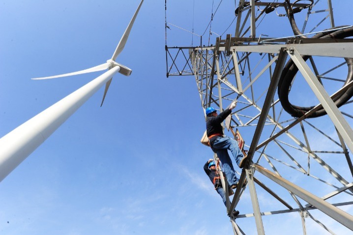 China's power use up 3.6% in August