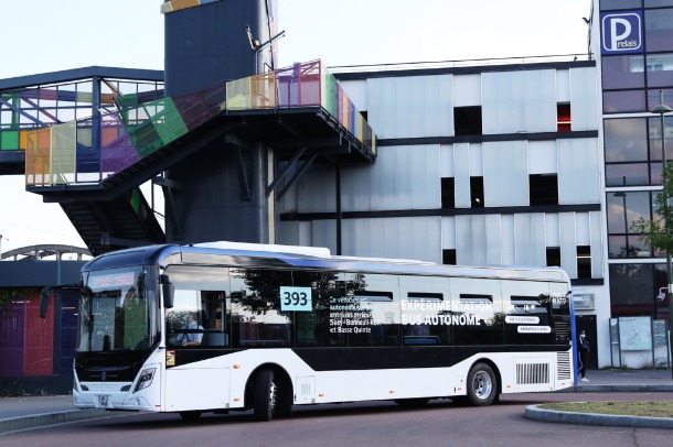 Smart e-bus makes French dream come true