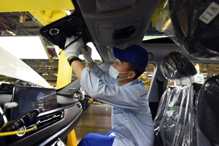 China has 393 million vehicles, 479 million registered drivers