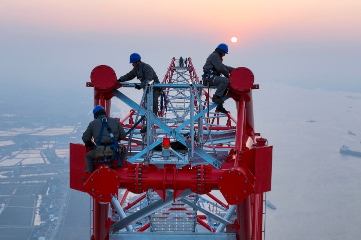 China's two new power transmission line towers refresh world's record in height