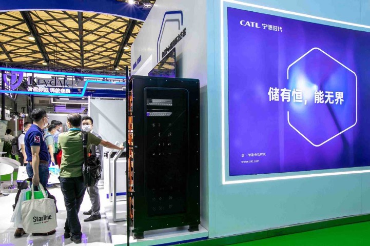 CATL tops worldwide rankings of battery makers