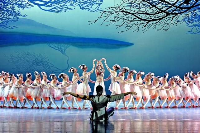 Dance drama displaying charm of endangered birds