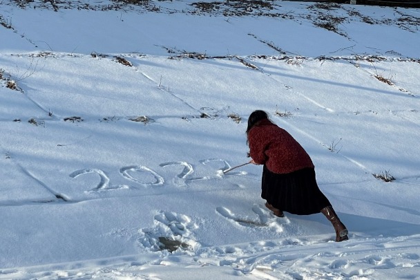 University student captures exciting  Chinese New Year in photos