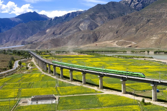 China to step up rural highway construction