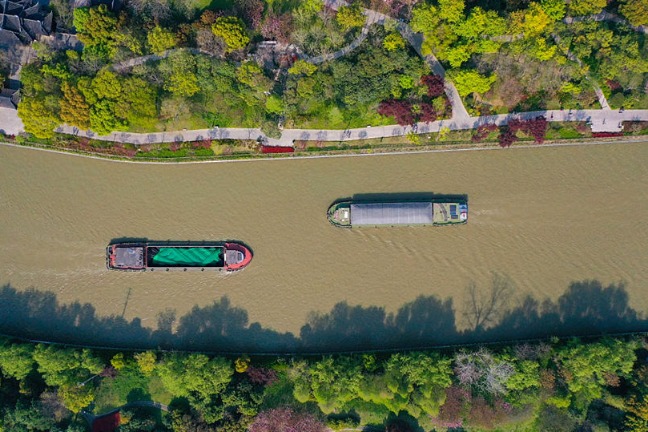 Spring scenery on the Grand Canal