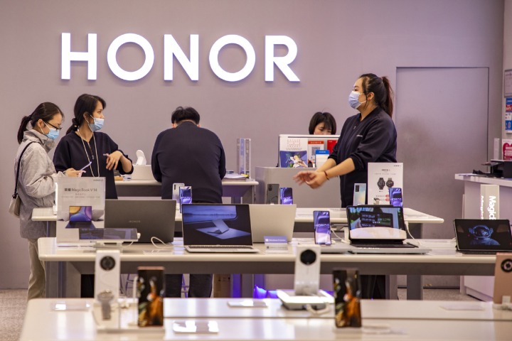 Honor has standout Q1, eyeing PC development