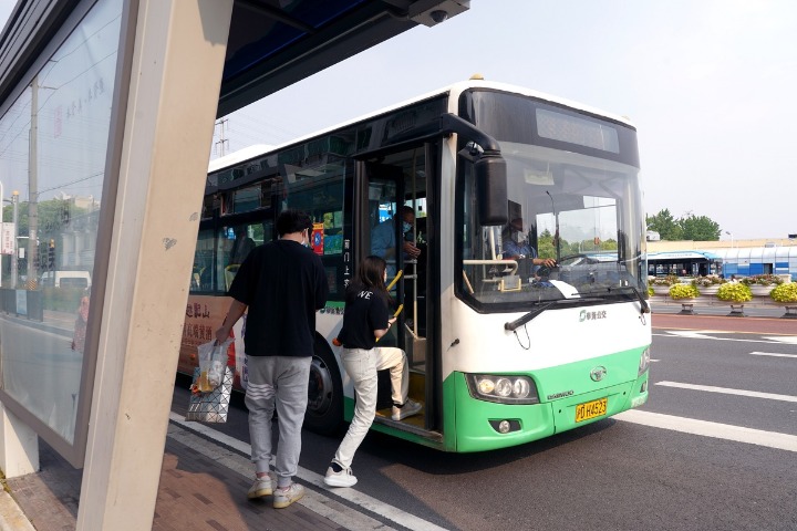 Shanghai to resume public transportation