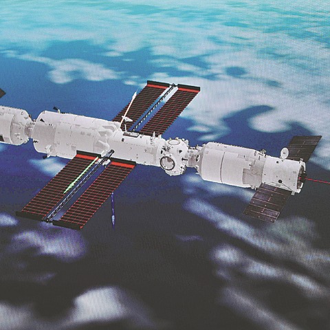 Tianzhou 4 launched into orbit