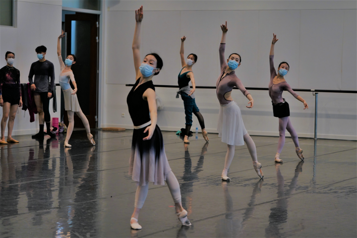 Ballerinas return to training following lockdown