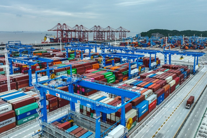 China's logistics sector on the mend under gov't support