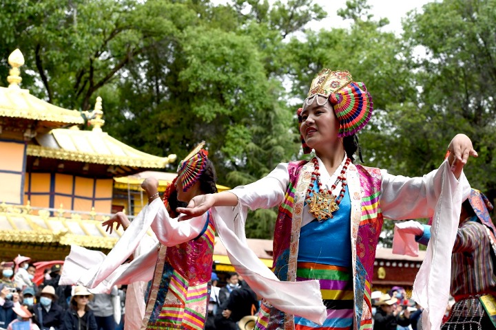 Tibetan intangible cultural heritage shines in Lhasa