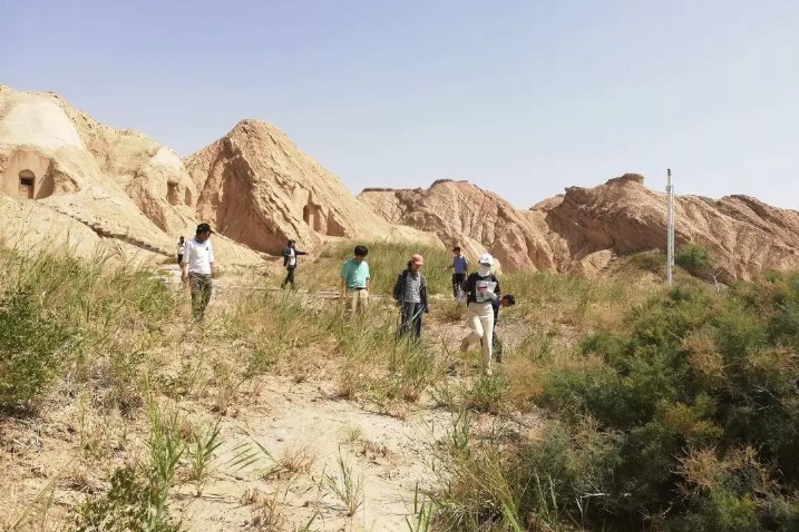 Ancient Buddhist grottoes in Xinjiang to open to public