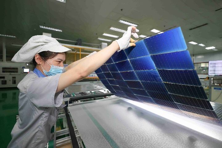 China leads in renewable energy growth