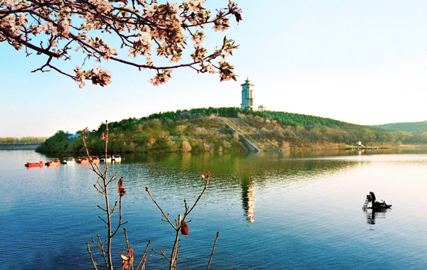 Changchun-Jingyuetan-National-Forest-Park_副本.jpg