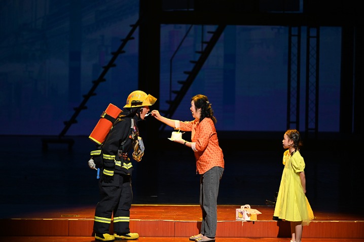 Drama pays homage to firefighters