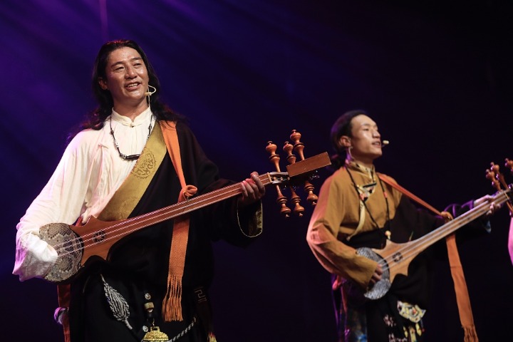 Gala highlighting folk culture staged in Chengdu