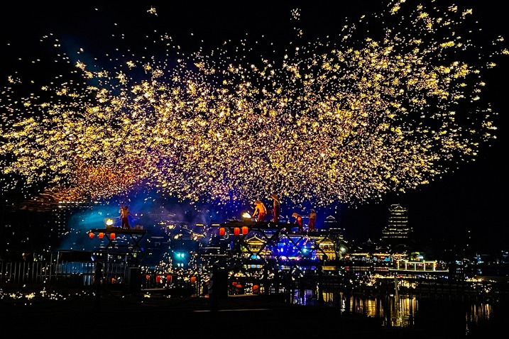 Dazzling fireworks show lights up the night sky