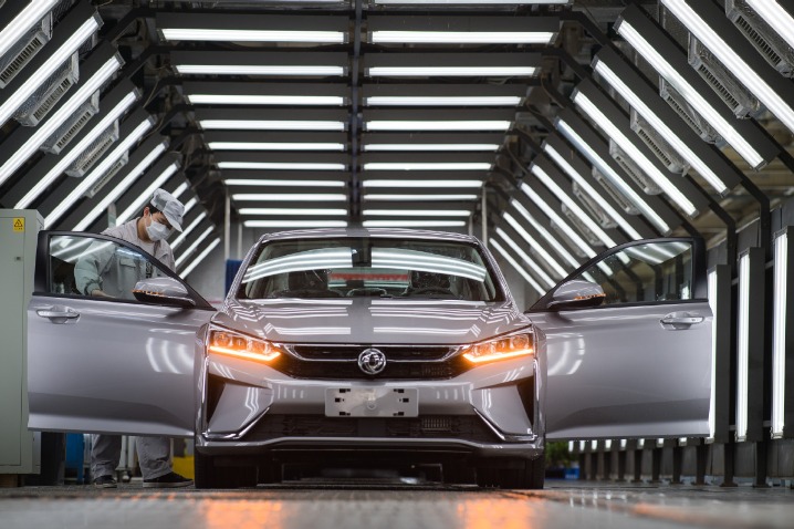 China automobile sector maintains rapid growth momentum