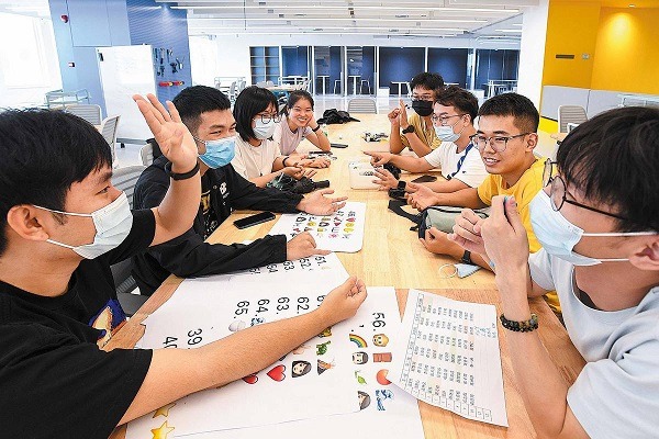 Mainland a favorable destination for students from HK, Macao, Taiwan