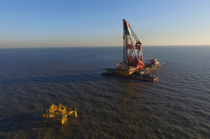 Building of major Bohai oil rig steps up