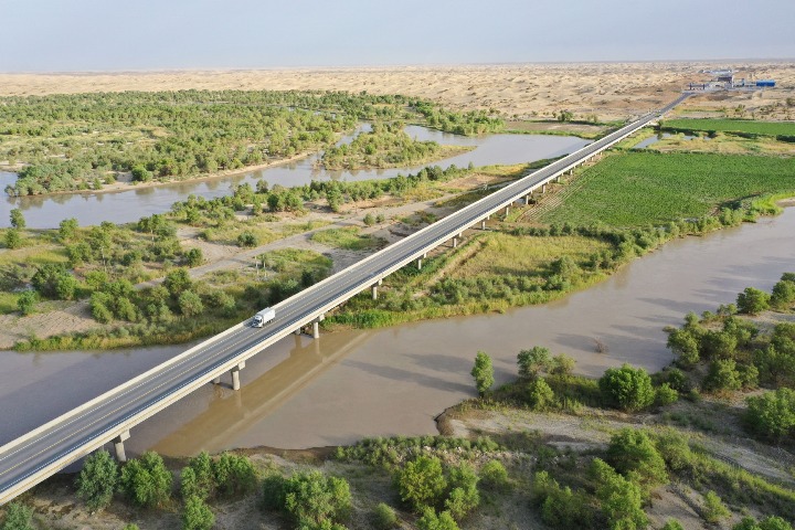 Xinjiang makes strides in social development, people's livelihoods