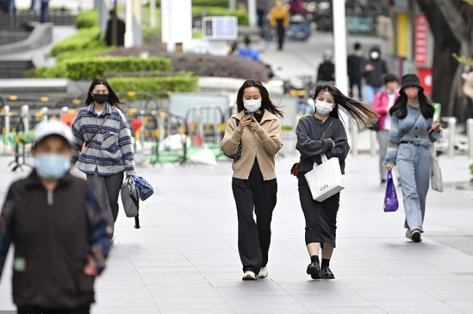 Guangzhou speeds up construction of fever departments