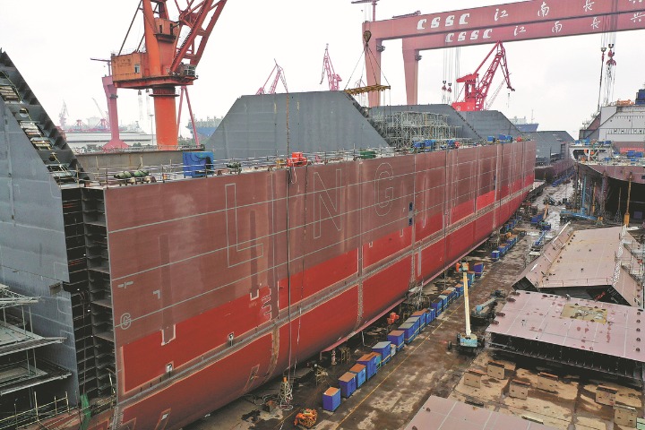 China's LNG tanker construction steams ahead