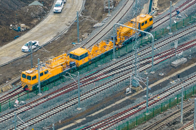 New subway line cuts time from Suzhou to Shanghai