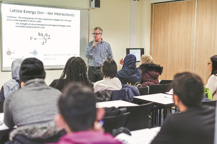 New path opens for Chinese students to enroll in UK