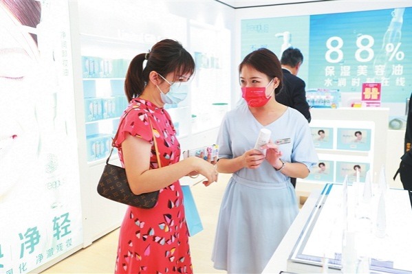 Sanya offshore duty-free sales skyrocket