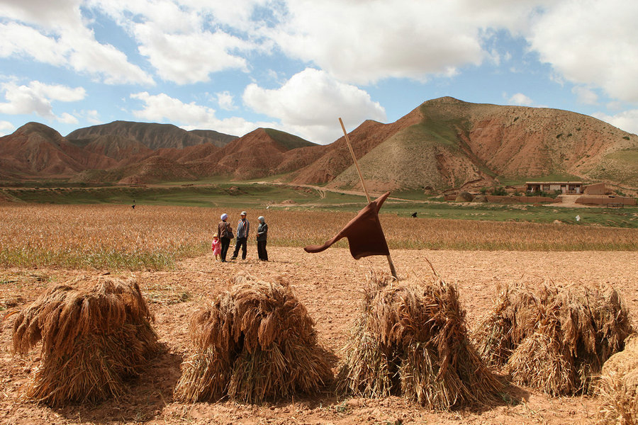 Photo exhibition shows real life in Ningxia mountainous area