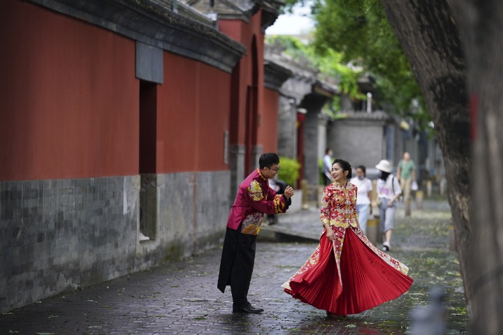 Beijing takes road to future