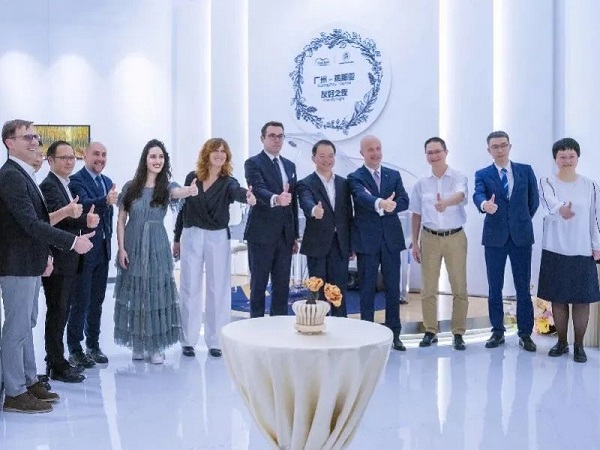 Guangzhou holds the Guangzhou-Genoa Friendship Night event..jpg