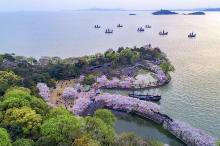 Wuxi promotes itself as global city