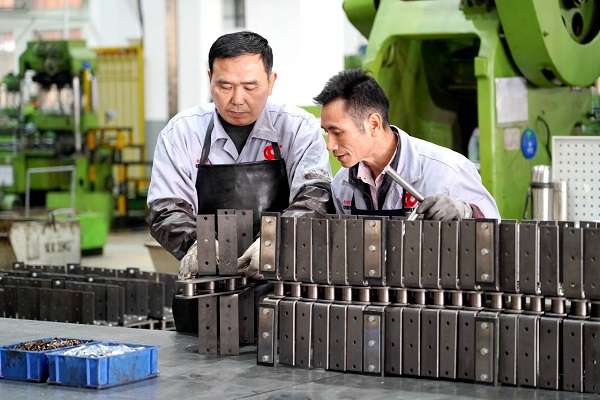 Quzhou company obtains orders overseas