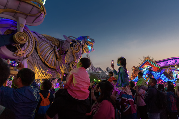 Lin-gang Special Area enjoys tourism boom during May Day holiday