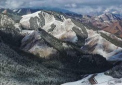 Stunning snowcapped mountains in Gansu