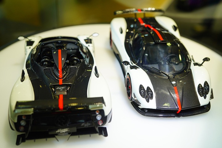 Model toys shine at the Hobby Expo