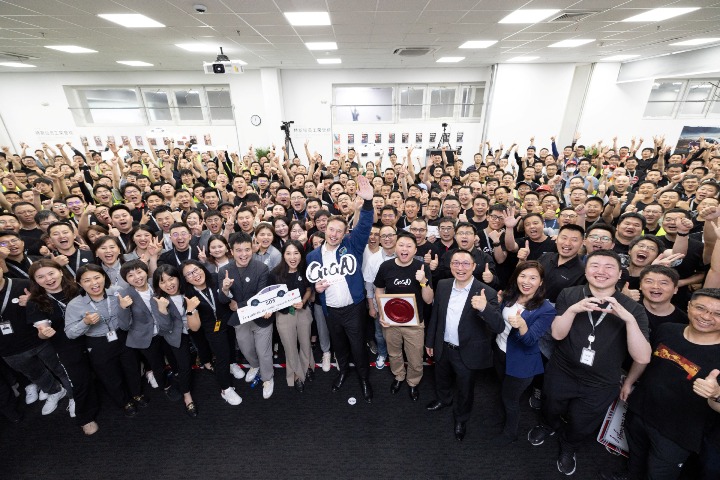 Elon Musk visits Tesla Shanghai Gigafactory