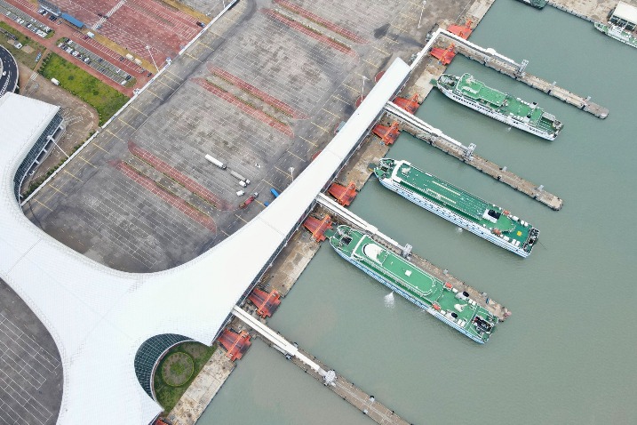 Guangdong port steps up efficiency, throughput