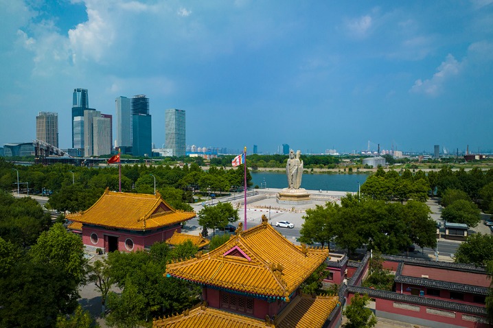 Magnificent Chaoyin Temple in Tianjin