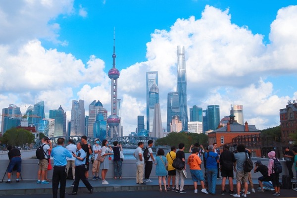 Shanghai encourages enterprises in key industries to recruit overseas talents