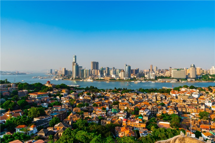 Xiamen SEZ in 40 years: municipal commerce bureau powers economic development