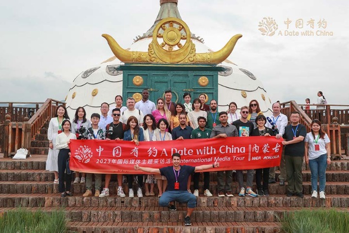 Ecological grasslands of Inner Mongolia win hearts of international media