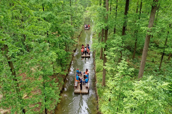 Yangzhou scenic spots offer free entry to students during summer holiday