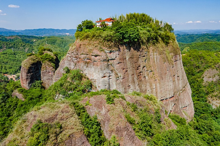 Picturesque scenery of Fanzengzhai’s Danxia landform in Jiangxi