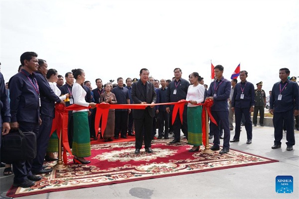 Chinese-funded ring road helps avert traffic jams, improve transport of goods in Cambodian capital