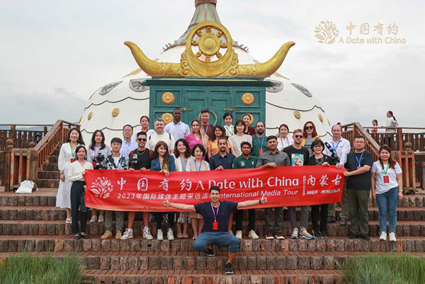 Ecological grasslands of Inner Mongolia win hearts of international media