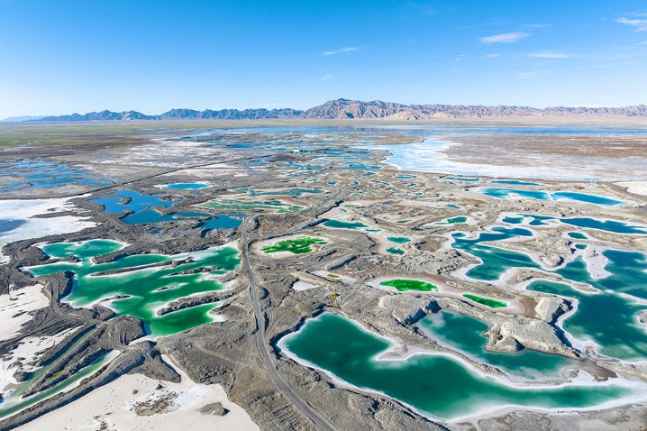 Breathtaking aerial view of Dachaidan Jade Lake in Qinghai